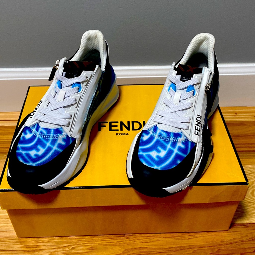 Fendi flow sneakers size 38